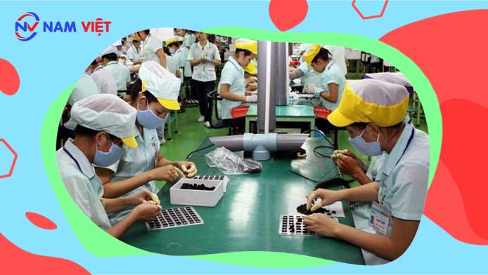 Các công ty sản xuất phải thường xuyên tổ chức cuộc kiểm tra an toàn và đào tạo nhân viên.