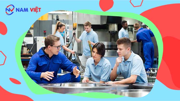 Các công ty sản xuất phải thường xuyên tổ chức cuộc kiểm tra an toàn và đào tạo nhân viên.